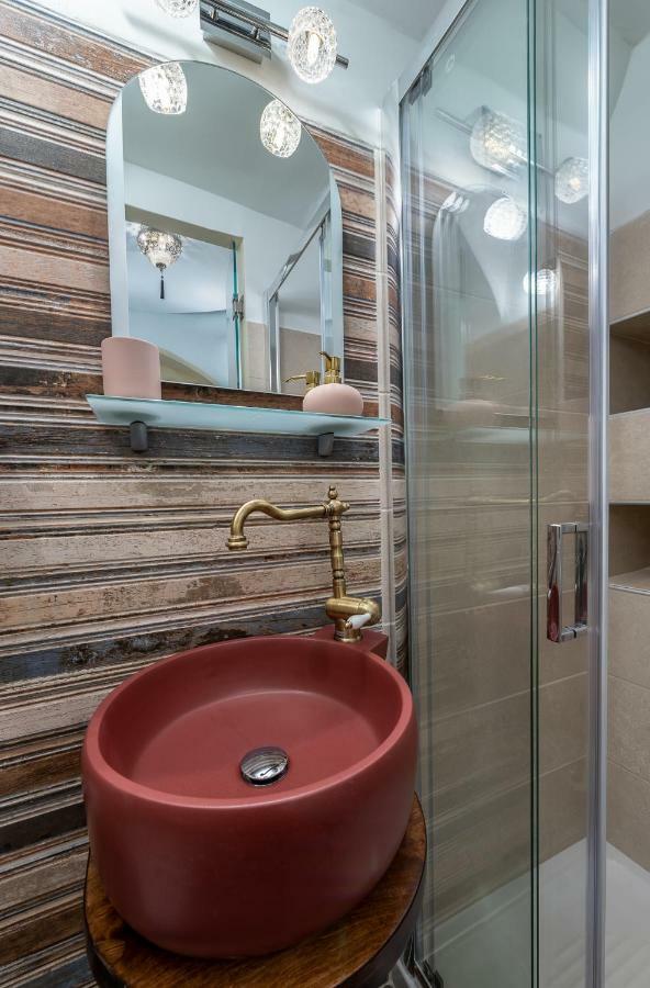 Bibliotheque Apartamento Rhodes City Exterior foto